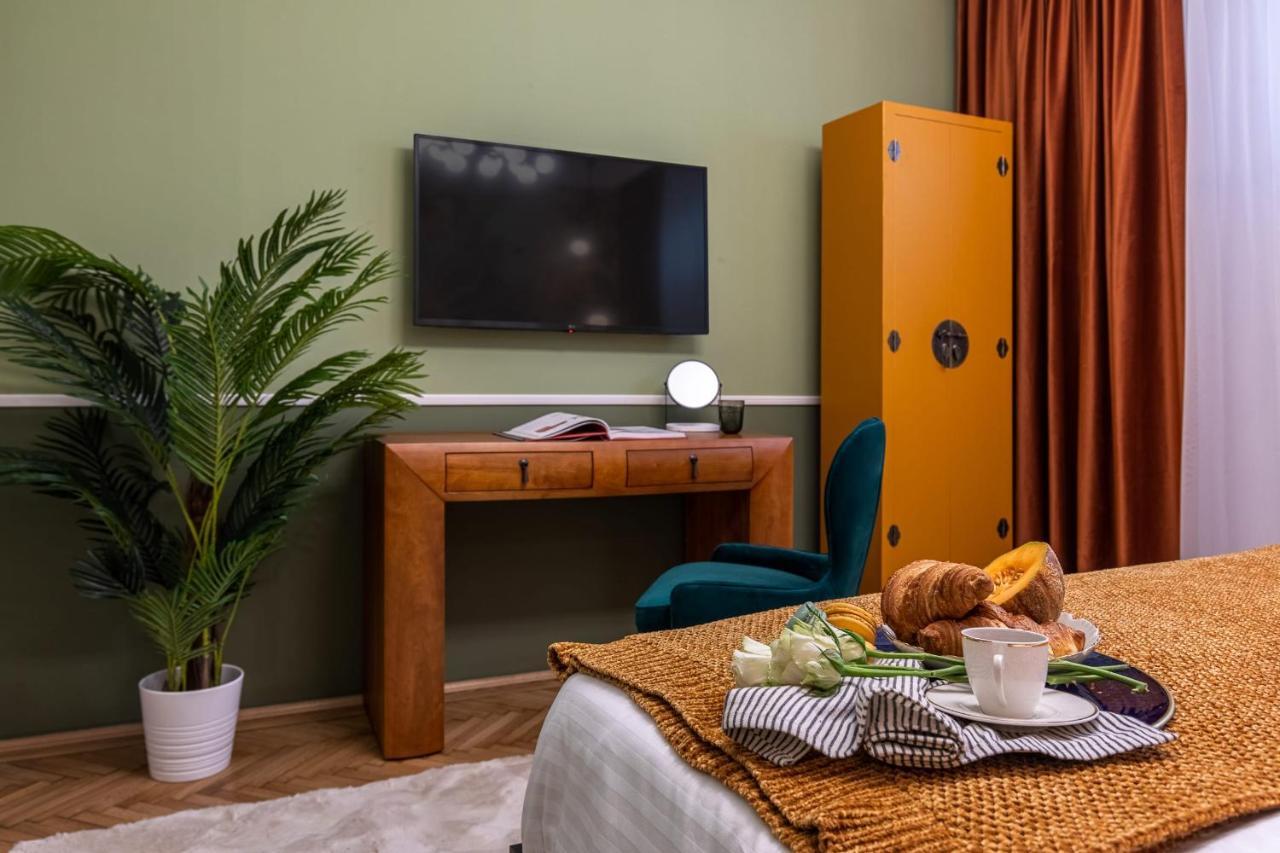 Casa vacanze Holt - Birds Of Paradise Bucarest